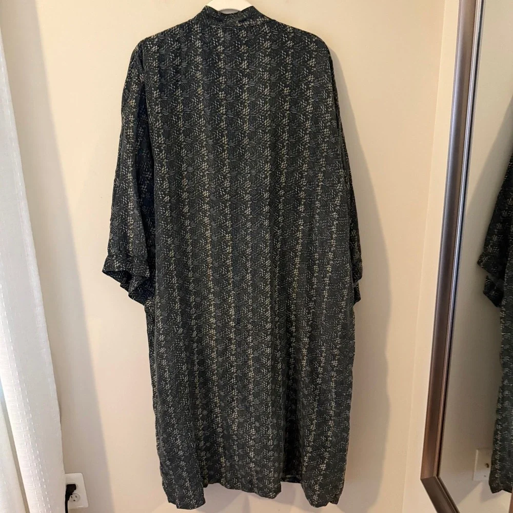 BBB Studio Silk Long Open Front Duster Robe Abstract Geometric Print One Size